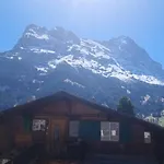 Apartment Mom - Alpine Boutique Apartments, Alpstein Eiger View Terrace, Center Grindelwald